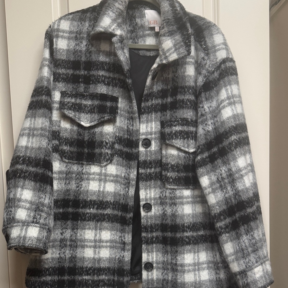 Gianni Bini Black,Gray, and White Textured Jacket
